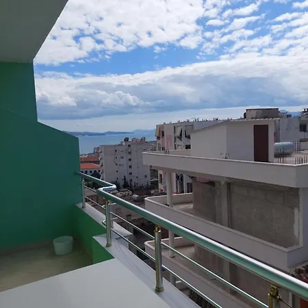 Adi Apartment *